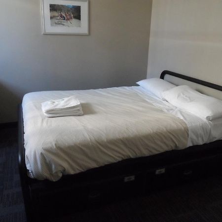 Base Brisbane Embassy Hostel Eksteriør bilde
