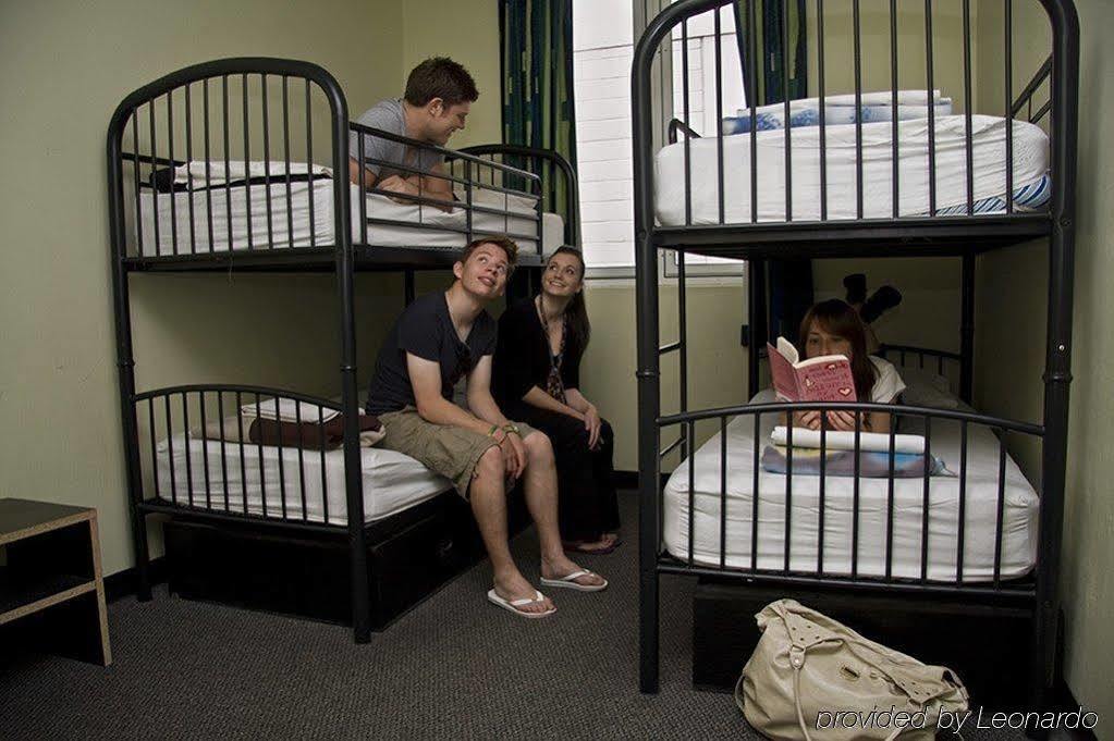 Base Brisbane Embassy Hostel Eksteriør bilde